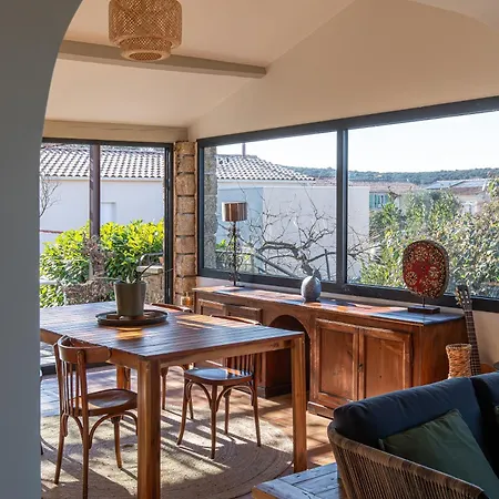 Grande Maison Familiale, Piscine * Baron (Gard)