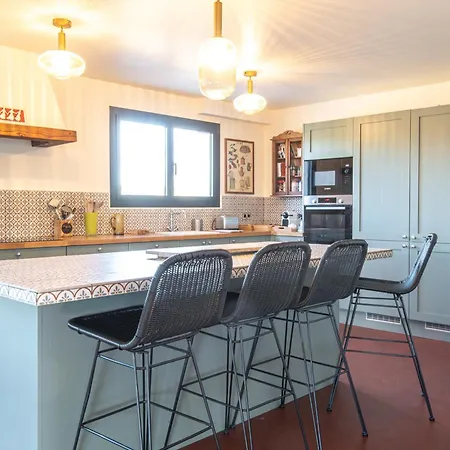 Grande Maison Familiale, Piscine Ferienhaus *