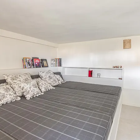 Grande Maison Familiale, Piscine Baron (Gard)