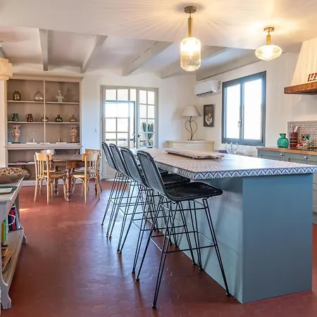 Ferienhaus Grande Maison Familiale, Piscine *
