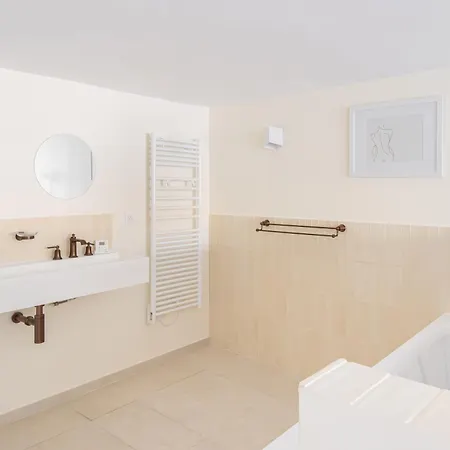 Grande Maison Familiale, Piscine